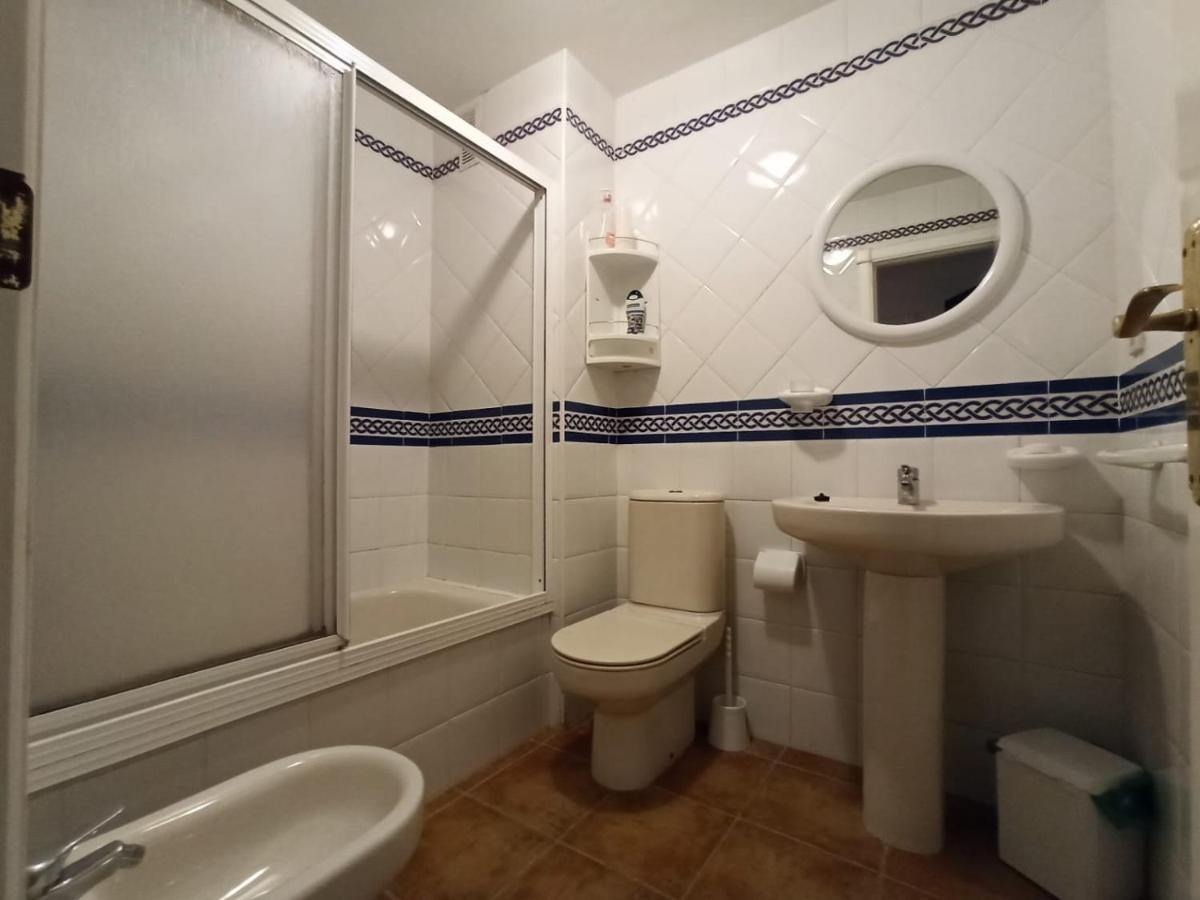 Apartamento 1 dormitorio en primera línea de playa Isla Canela Exterior foto